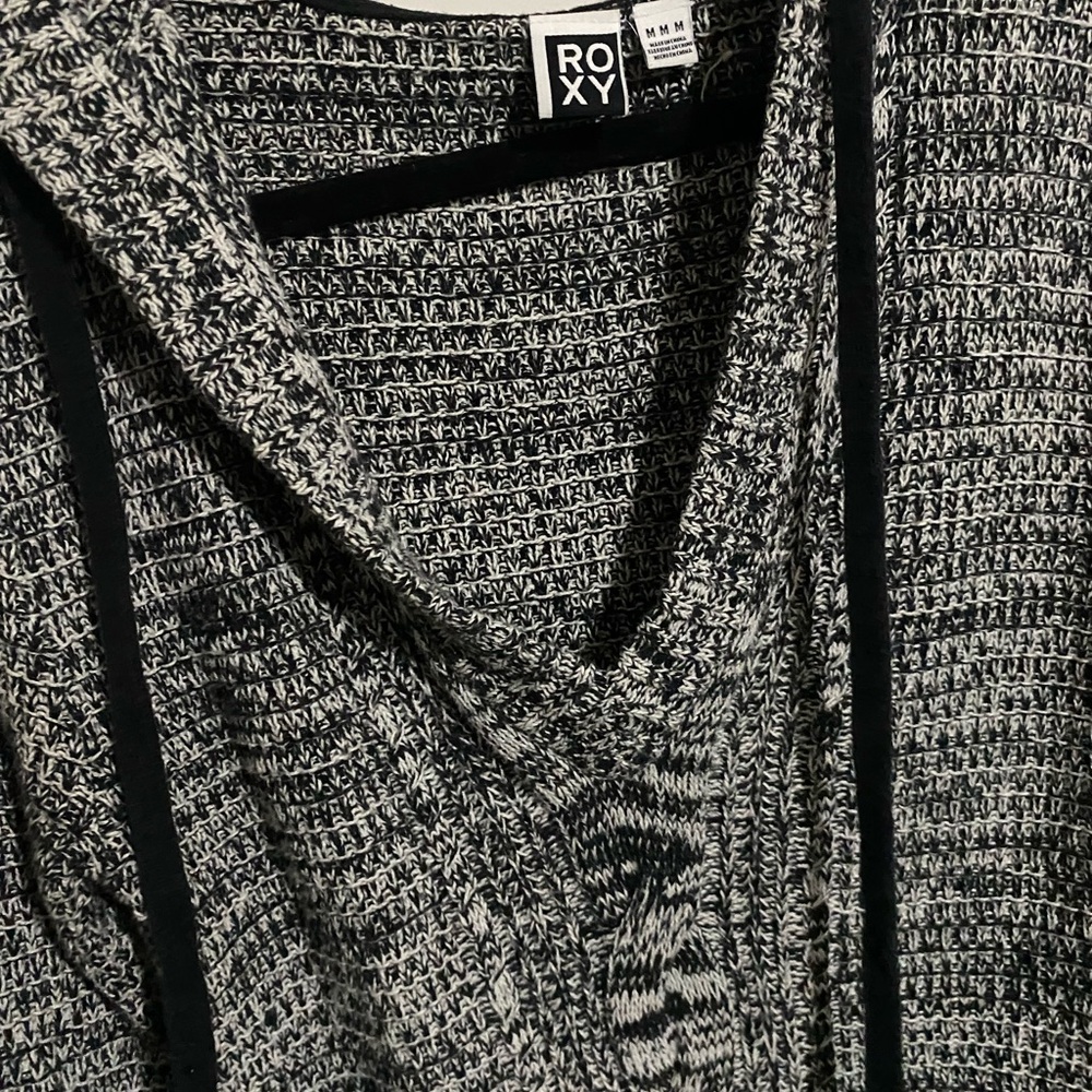 Foxy sweater with hood